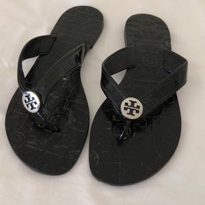 Tory Burch Patent Leather Monroe Thong